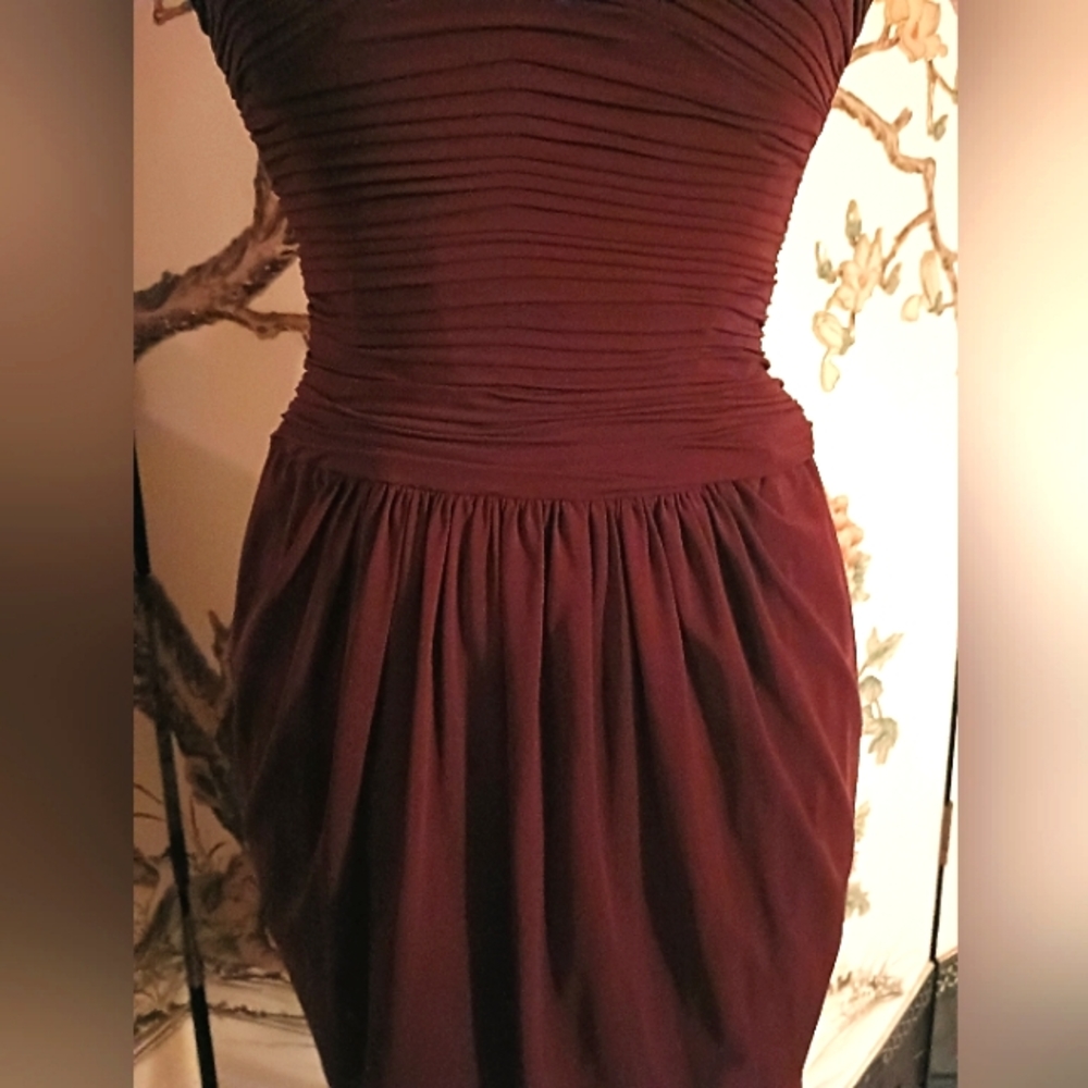 sexy lil BCBG rusted plum strapless party dress - Picture 2 of 6